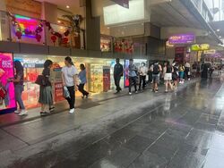 Lucky Plaza (D9), Shop House #625437261